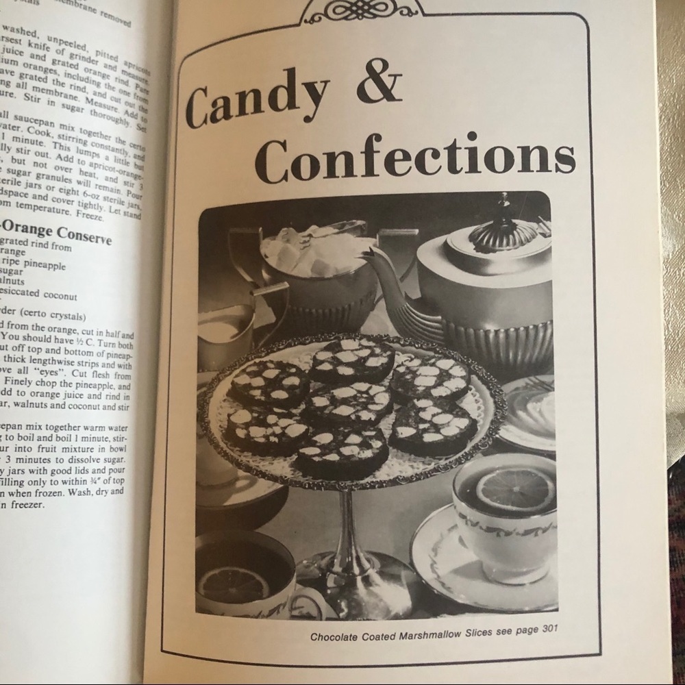 FIRST EDITION Vintage Mary Moore out of print 1978 Cookbook 326 pages - Picture 6 of 14